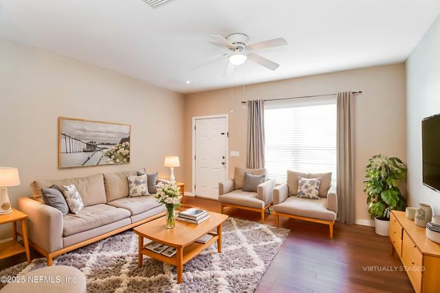 8424 THORNBUSH Court, Jacksonville, FL 32216