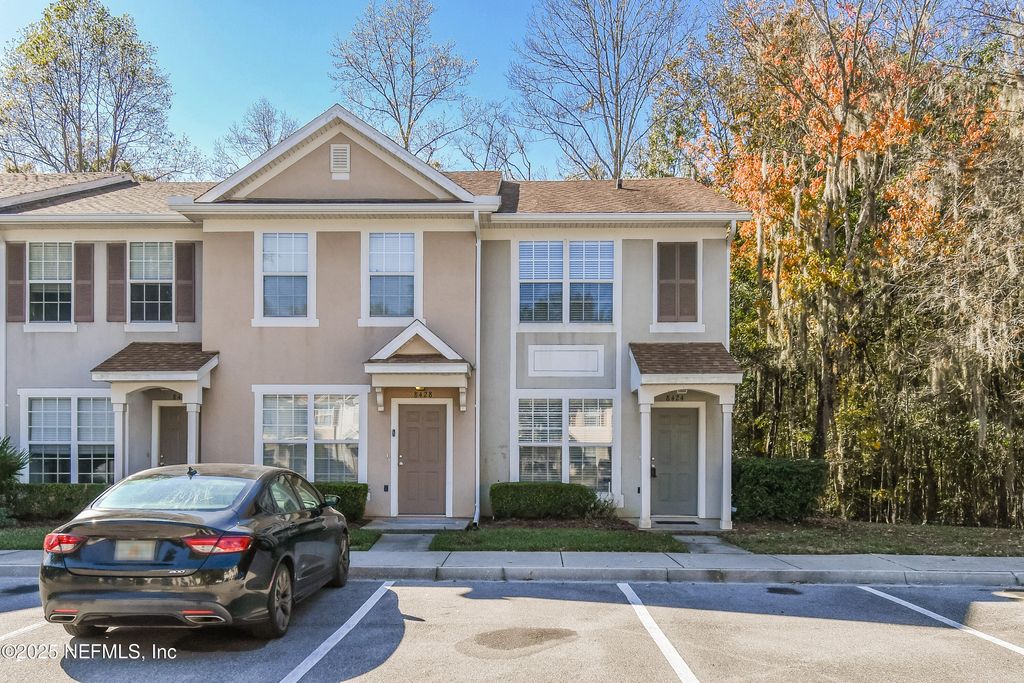 8424 THORNBUSH Court, Jacksonville, FL 32216