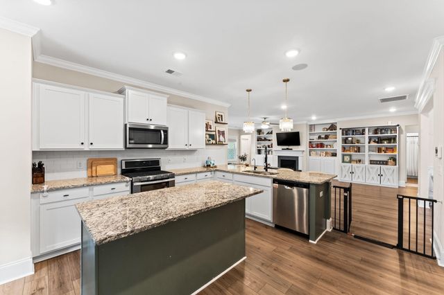 2050 Hatteras Way, Sumter, SC 29153