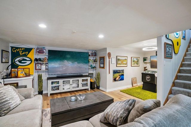 W336N5271 Wedgewood DRIVE, Nashotah, WI 53058