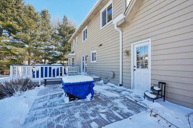 W336N5271 Wedgewood DRIVE, Nashotah, WI 53058
