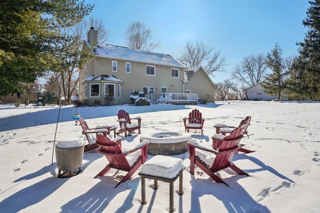 W336N5271 Wedgewood DRIVE, Nashotah, WI 53058