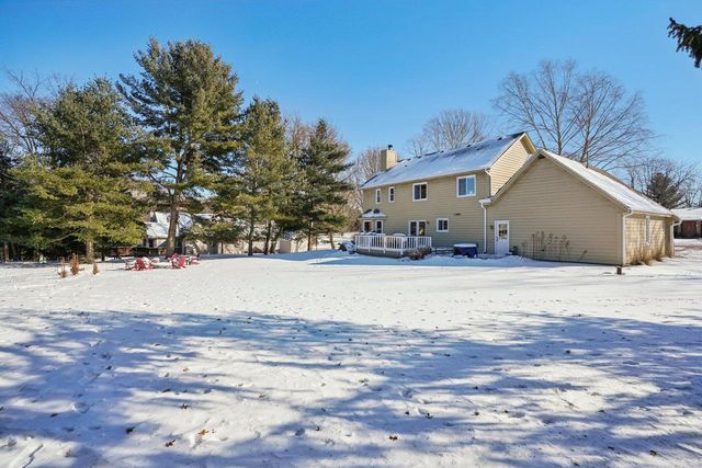 W336N5271 Wedgewood DRIVE, Nashotah, WI 53058