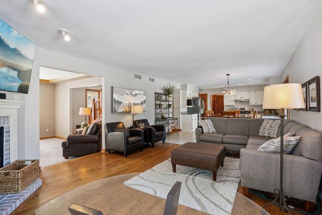 W336N5271 Wedgewood DRIVE, Nashotah, WI 53058