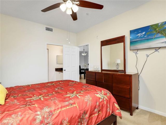 1205 Reserve WAY 302, Naples, FL 34105