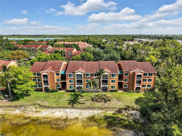 1205 Reserve WAY 302, Naples, FL 34105