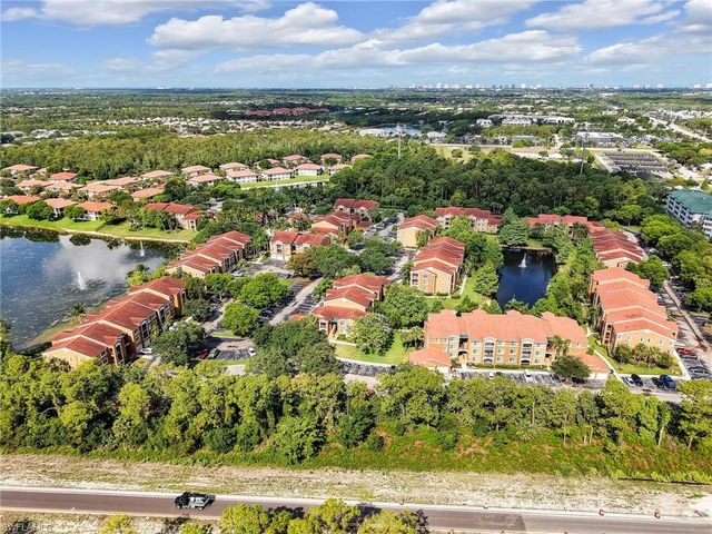 1205 Reserve WAY 302, Naples, FL 34105