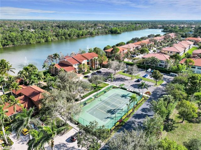 1205 Reserve WAY 302, Naples, FL 34105