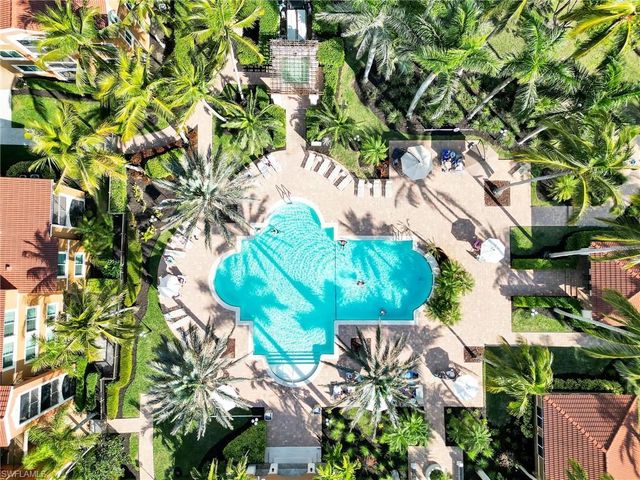 1205 Reserve WAY 302, Naples, FL 34105