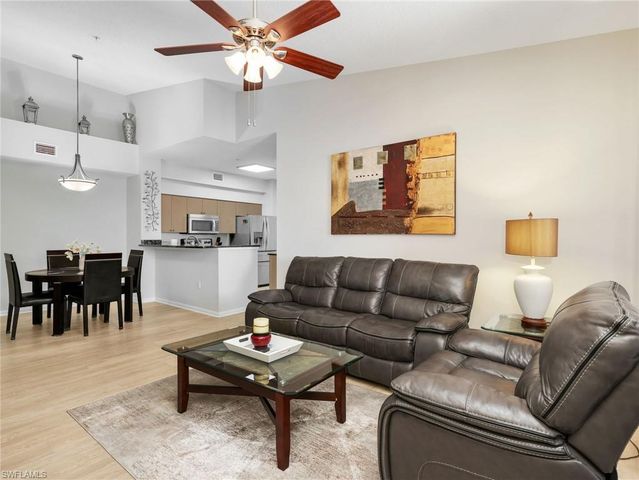 1205 Reserve WAY 302, Naples, FL 34105