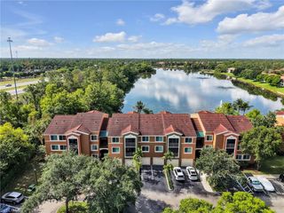 1205 Reserve WAY 302, Naples, FL 34105