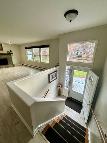 50 North Glenwoods Road, Ledyard, CT 06335