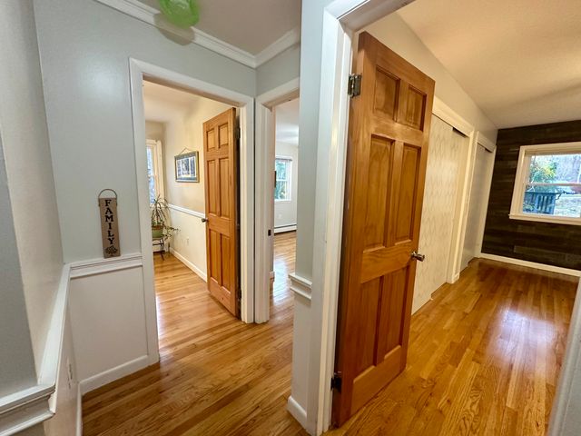 50 North Glenwoods Road, Ledyard, CT 06335