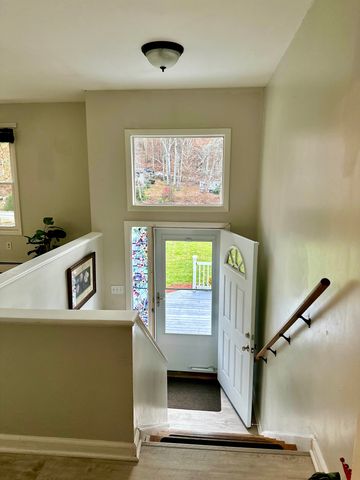 50 North Glenwoods Road, Ledyard, CT 06335