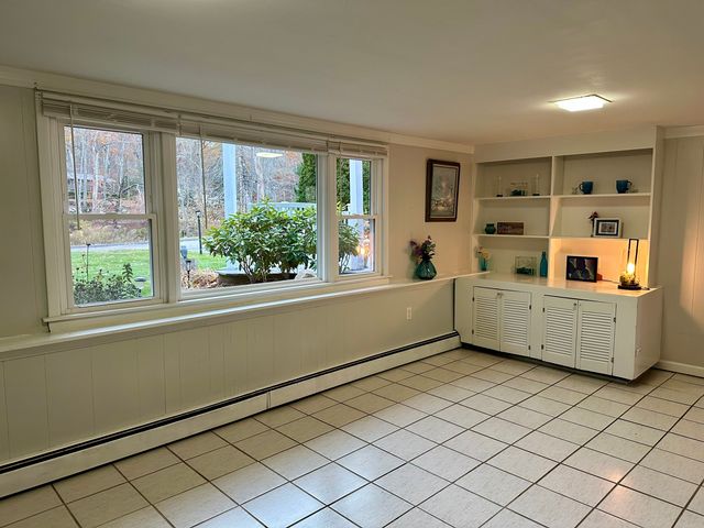 50 North Glenwoods Road, Ledyard, CT 06335