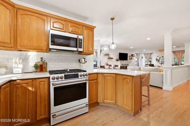 2 Lester Place, North Middletown, NJ 07748