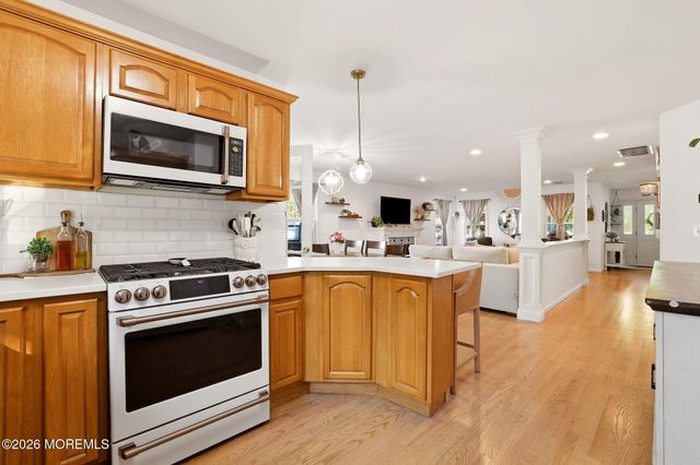 2 Lester Place, North Middletown, NJ 07748