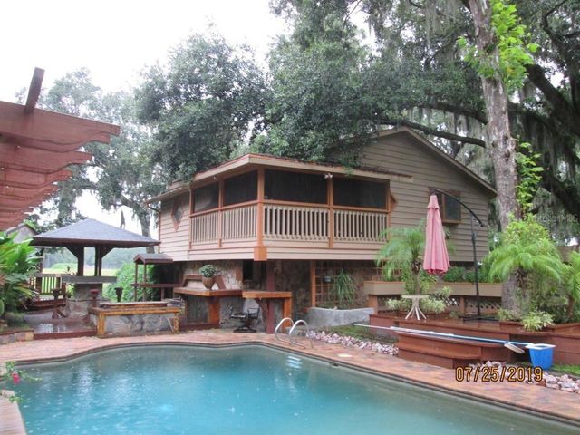 2690 E LAKE ROAD, Kissimmee, FL 34744