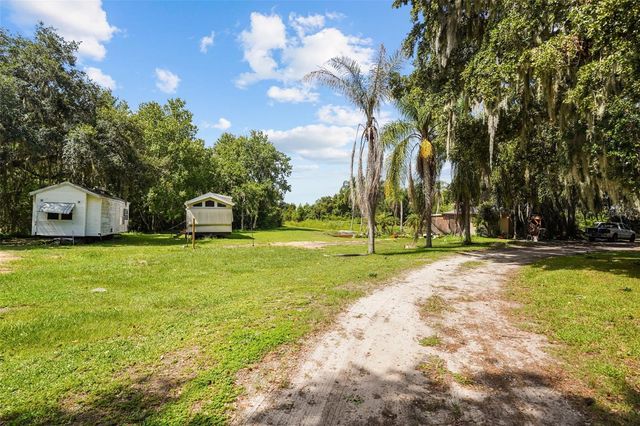 2690 E LAKE ROAD, Kissimmee, FL 34744