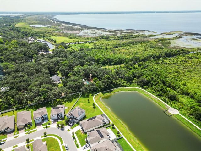 2690 E LAKE ROAD, Kissimmee, FL 34744