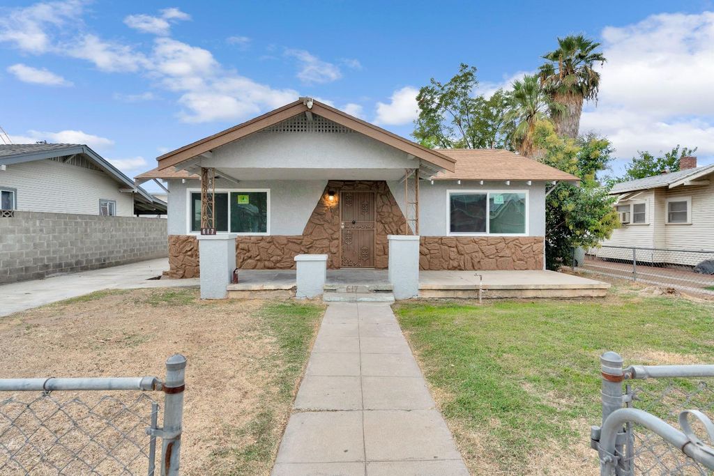 Image 1 of property listing at 617 N Farris Avenue, Fresno, CA 93728