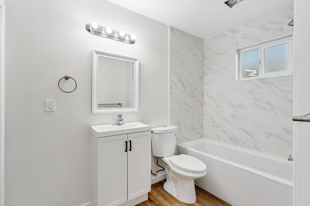 Image 19 of property listing at 617 N Farris Avenue, Fresno, CA 93728