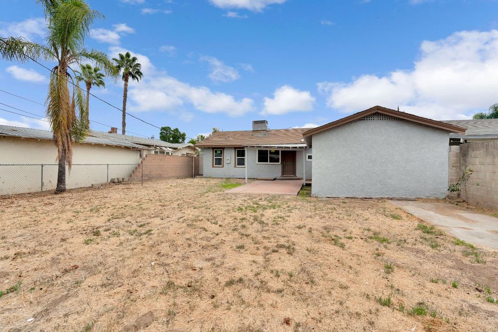 Image 21 of property listing at 617 N Farris Avenue, Fresno, CA 93728