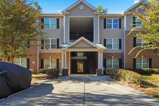 8201 Fairington Village Drive, Lithonia, GA 30038