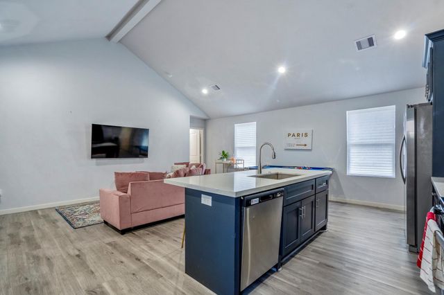 2518 Cleburne Street, Houston, TX 77004