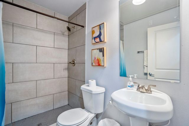 2518 Cleburne Street, Houston, TX 77004