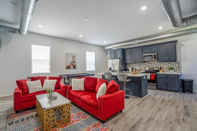 2518 Cleburne Street, Houston, TX 77004