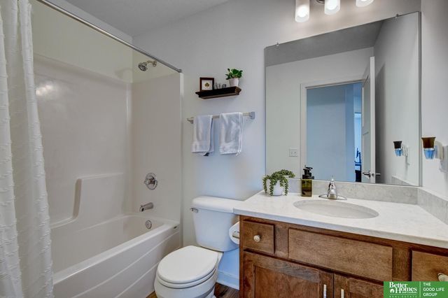 10914 Baker Street, Omaha, NE 68142