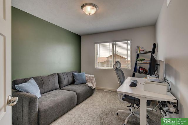 10914 Baker Street, Omaha, NE 68142