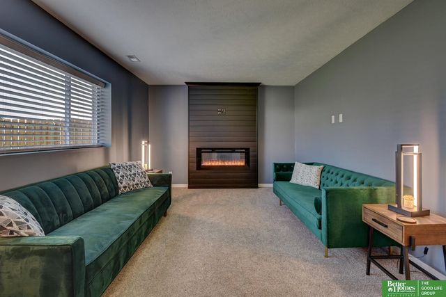 10914 Baker Street, Omaha, NE 68142