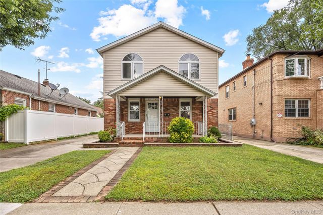 8343 261st Street, Floral Park, NY 11004