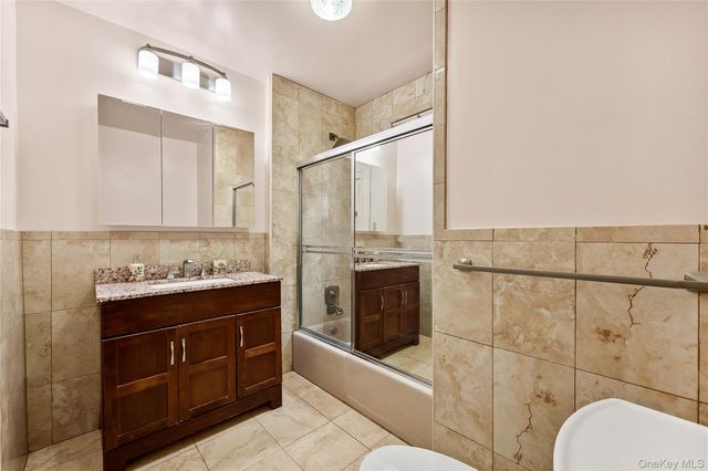 8343 261st Street, Floral Park, NY 11004