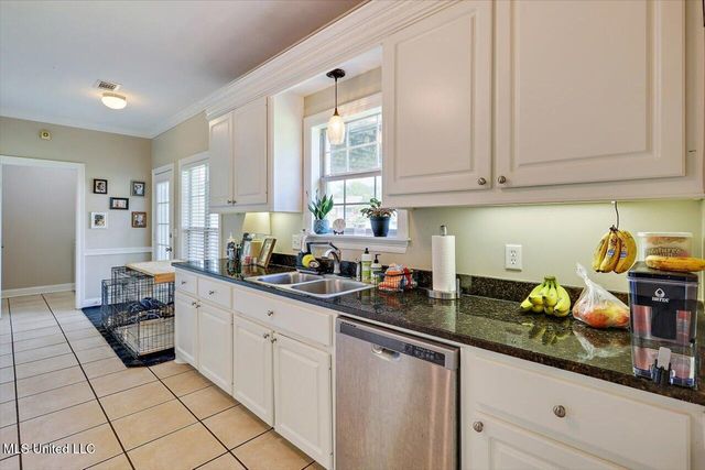 449 Abbey Woods, Brandon, MS 39047