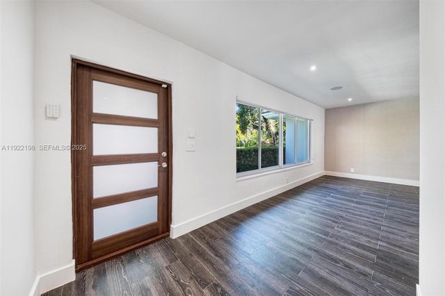 10618 NE 11th ct, Miami Shores, FL 33138