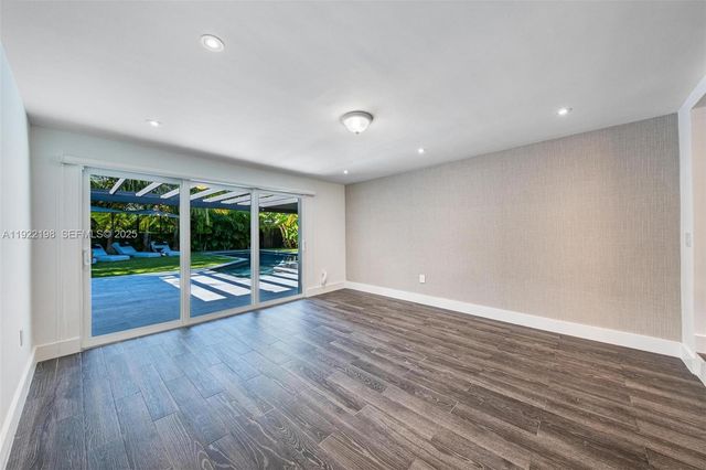 10618 NE 11th ct, Miami Shores, FL 33138