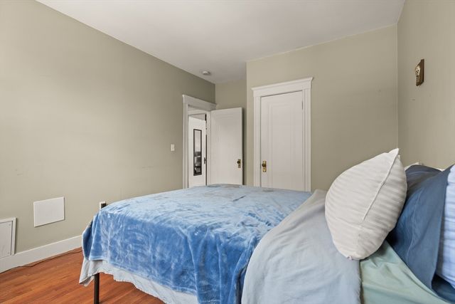 90 Bynner St 4, Boston, MA 02130