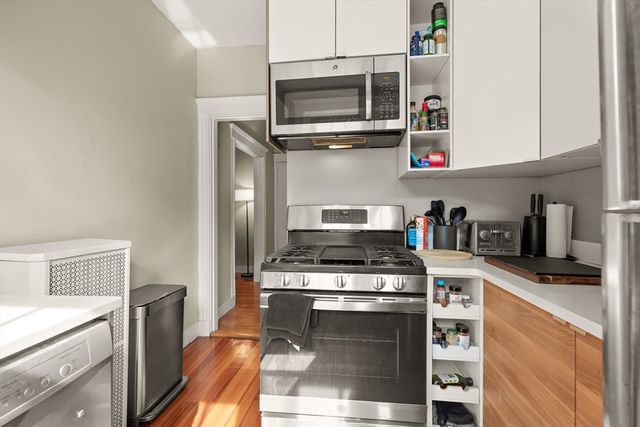 90 Bynner St 4, Boston, MA 02130
