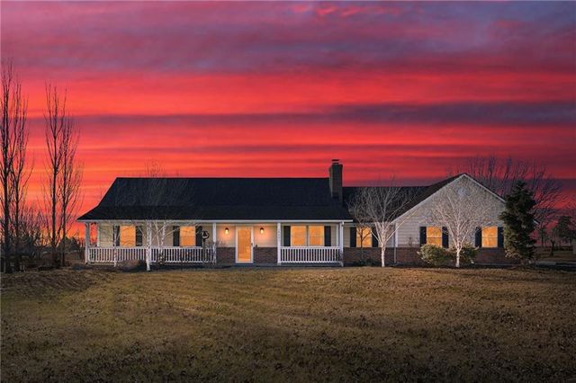 19401 E 217th Street, Harrisonville, MO 64701