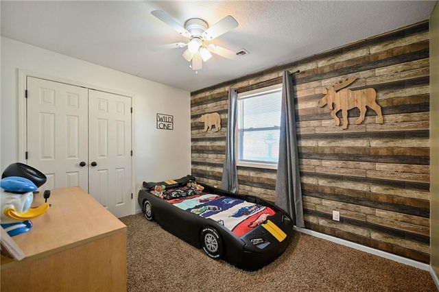 19401 E 217th Street, Harrisonville, MO 64701