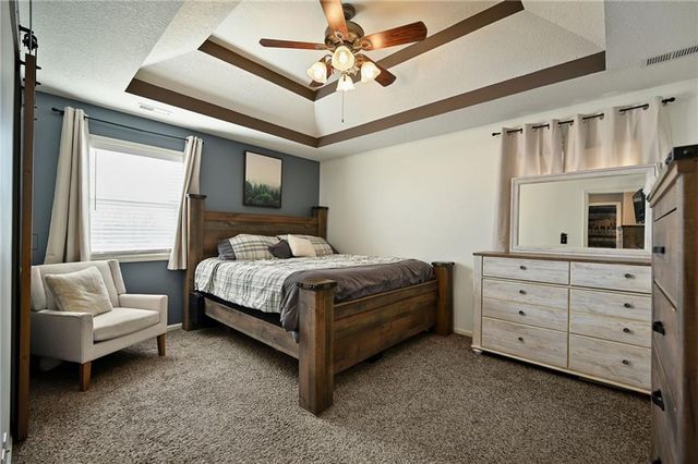 19401 E 217th Street, Harrisonville, MO 64701