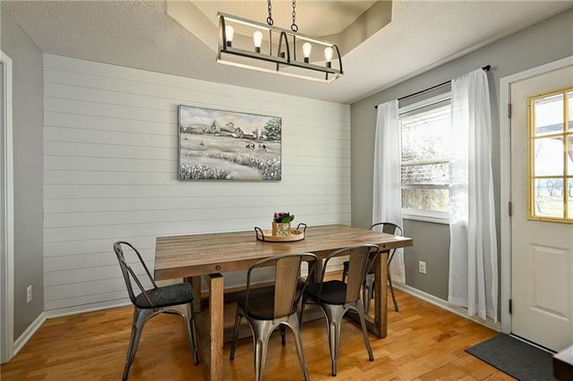 19401 E 217th Street, Harrisonville, MO 64701