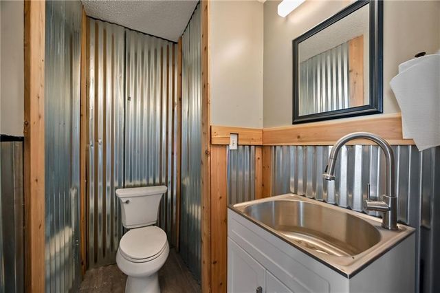 19401 E 217th Street, Harrisonville, MO 64701