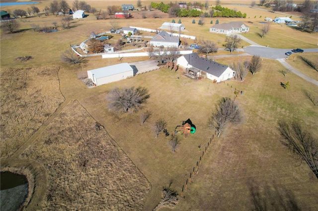 19401 E 217th Street, Harrisonville, MO 64701