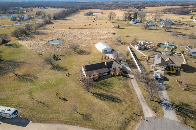 19401 E 217th Street, Harrisonville, MO 64701