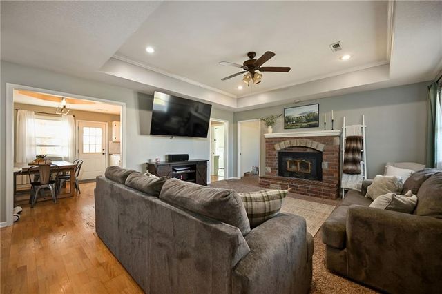 19401 E 217th Street, Harrisonville, MO 64701