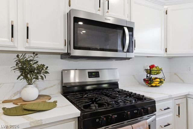 1034 Skysail Drive, Henderson, NV 89011